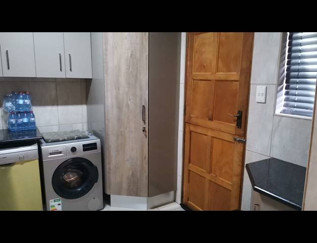 3 BEDROOM HOUSE FOR SALE IN CASHAN